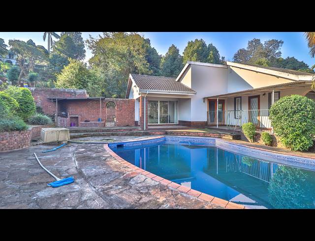 4 BEDROOM HOUSE FOR SALE IN CLARENDON